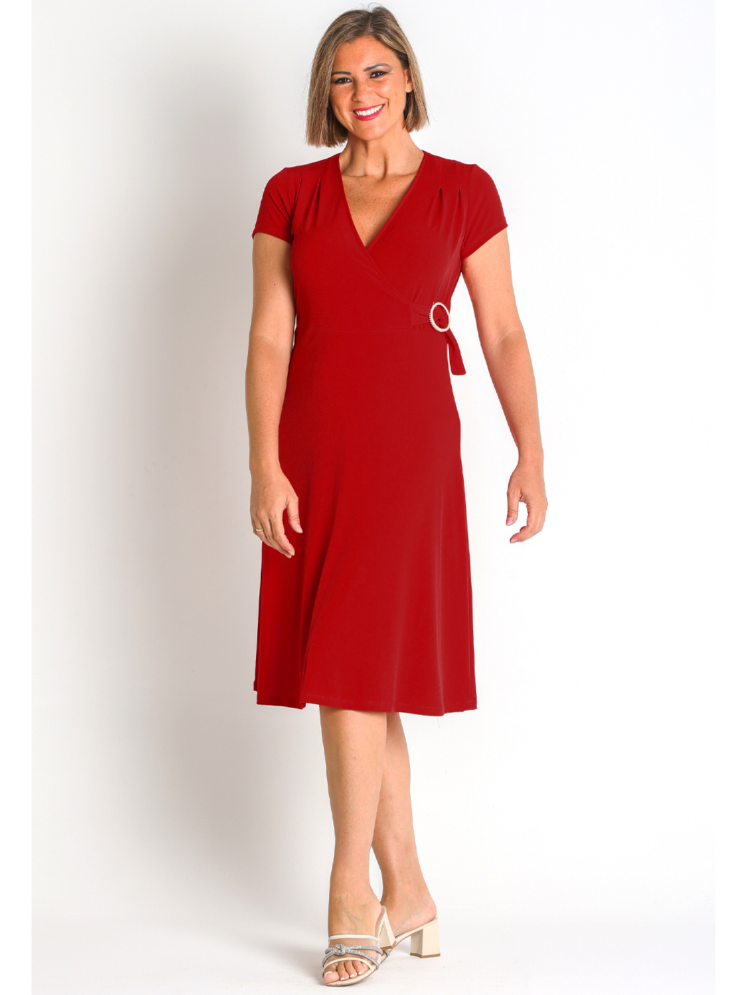 Vestido Elegante de Punto con Cinturón y Detalle de Hebilla - Colección Primavera-Verano 2025