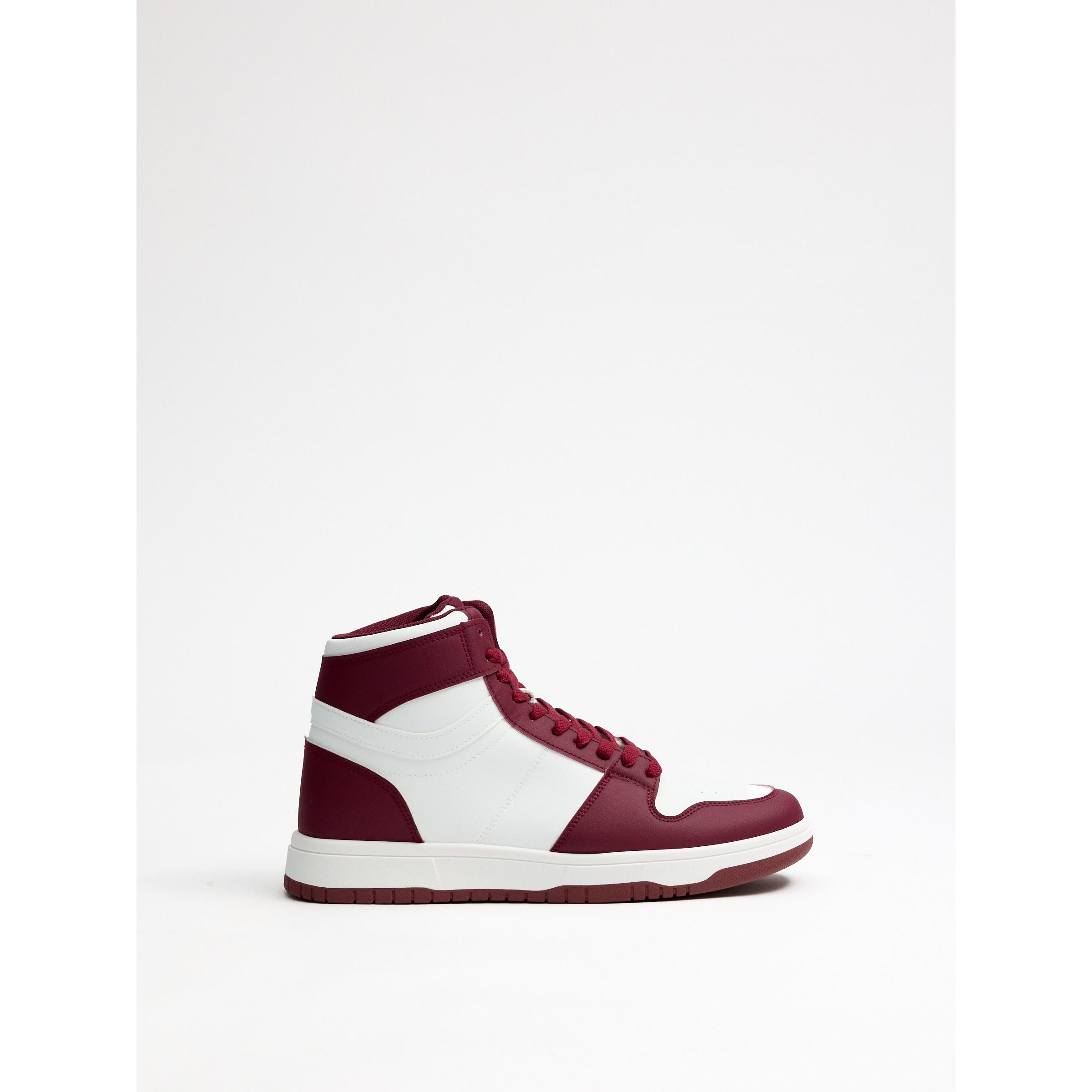 Zapatilla deportiva estilo bota, confeccionada en tejido de polipiel, diseño multipiezas combinados en corte INSIDE