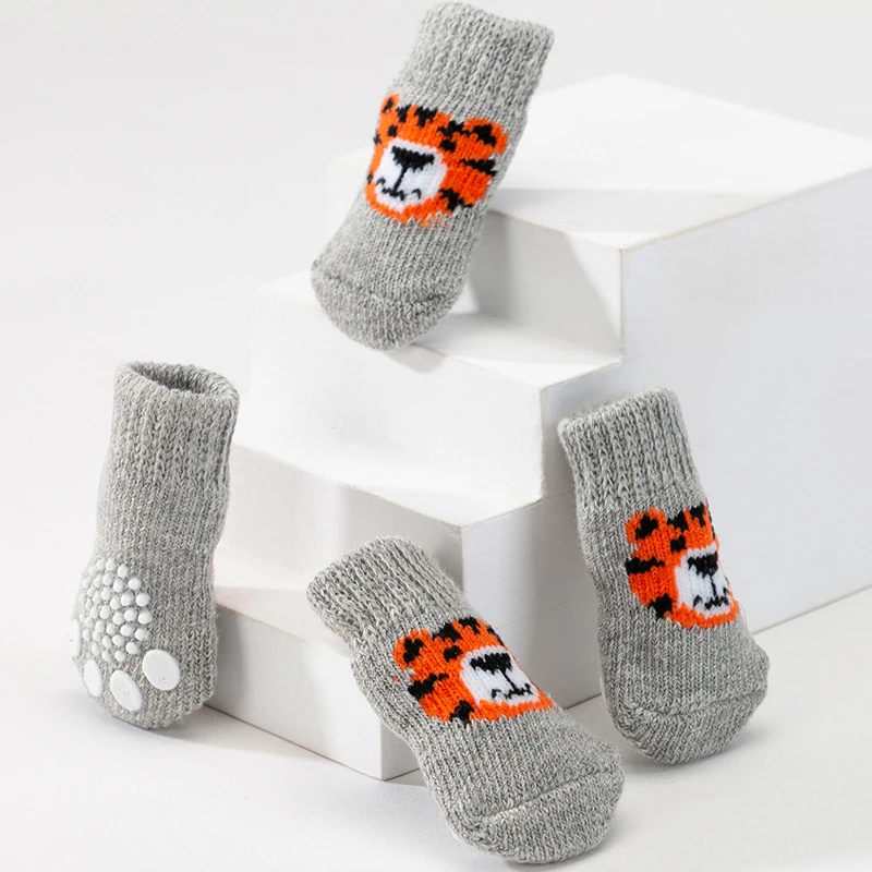 TK 4Pcs Calcetines Antideslizantes Para Perros Y Gatos Diseño De Tigre Protección De Patas Calientes Para Interior Y Exterior Regalo De Navidad