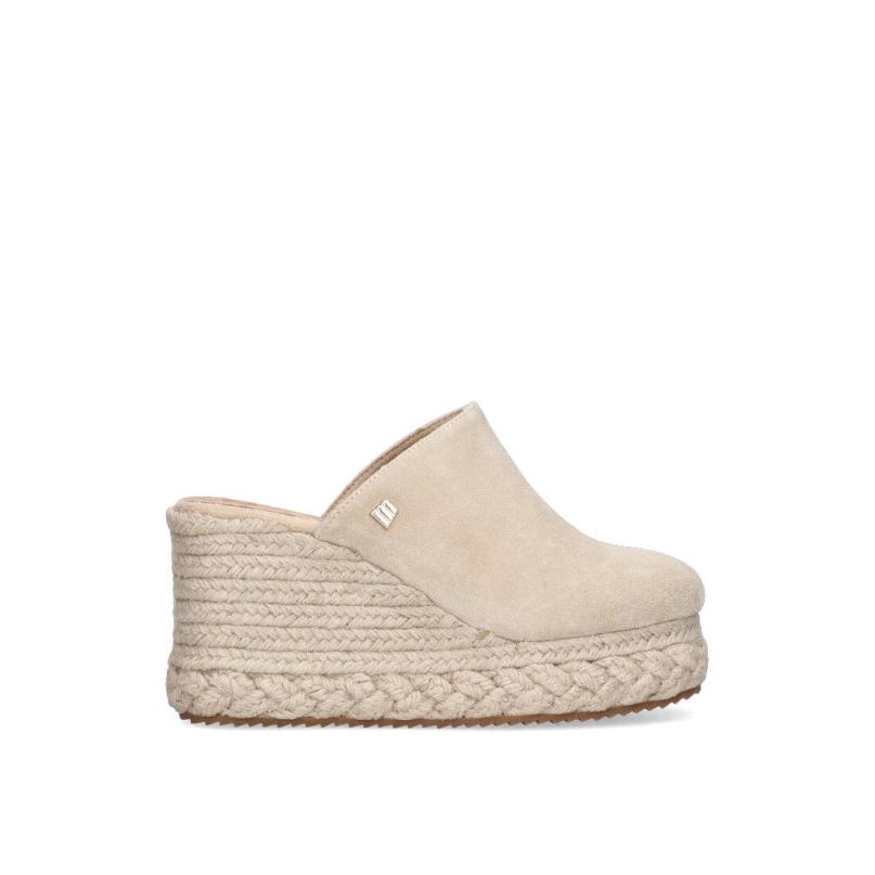 Zueco Mustang - Mujer - Cuña Alta - Modelo 53409 - Color Beige