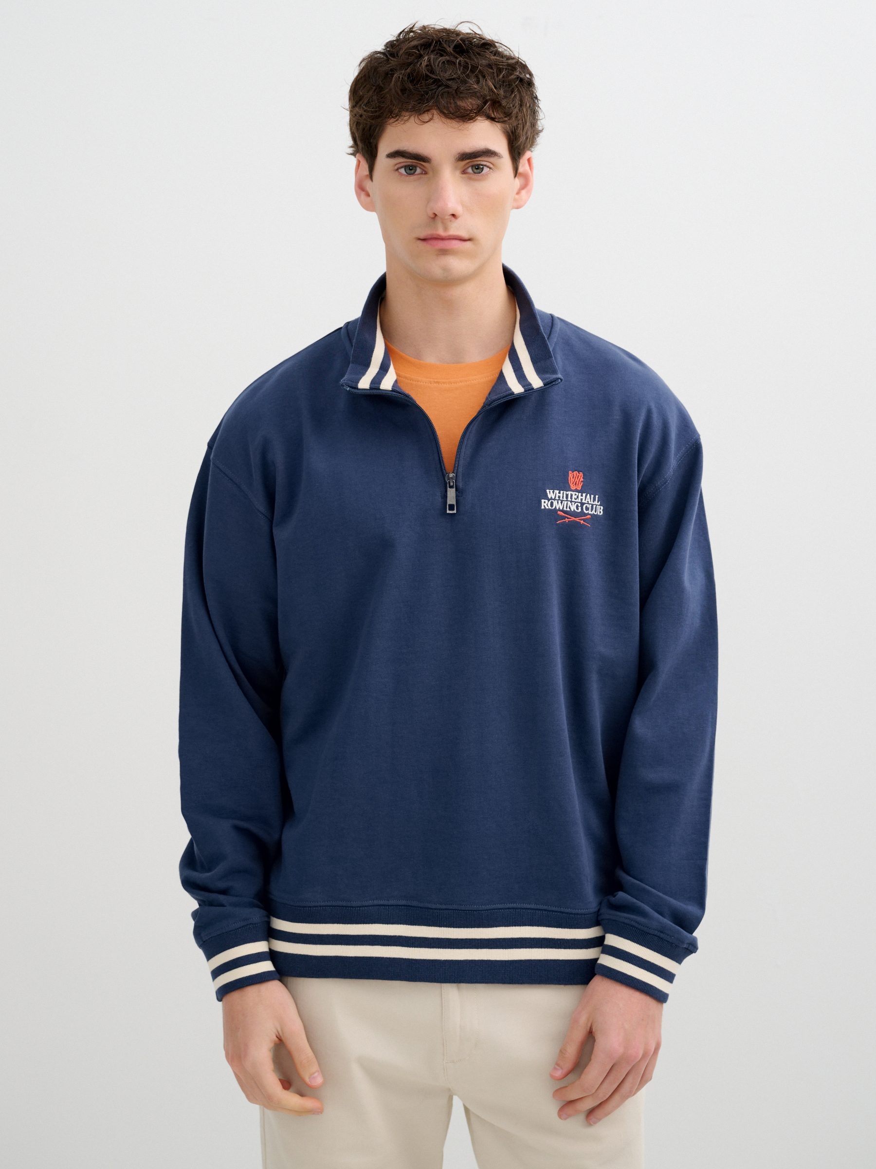 Sudadera deportiva oversized de felpa, cierre cremallera, cuello redondo, detalles efecto piel INSIDE
