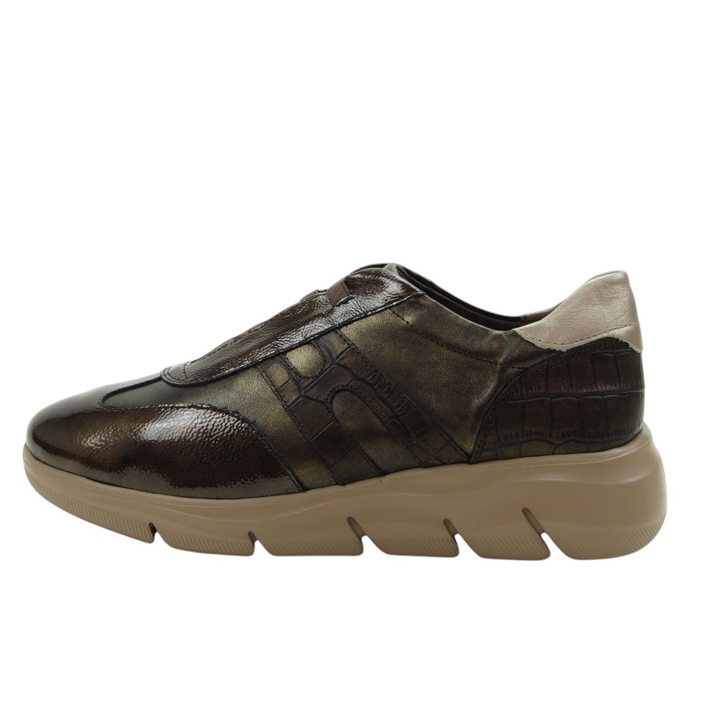 24 Hrs mod. 27006 zapato sport para mujer en piel natural, cordón elástico
