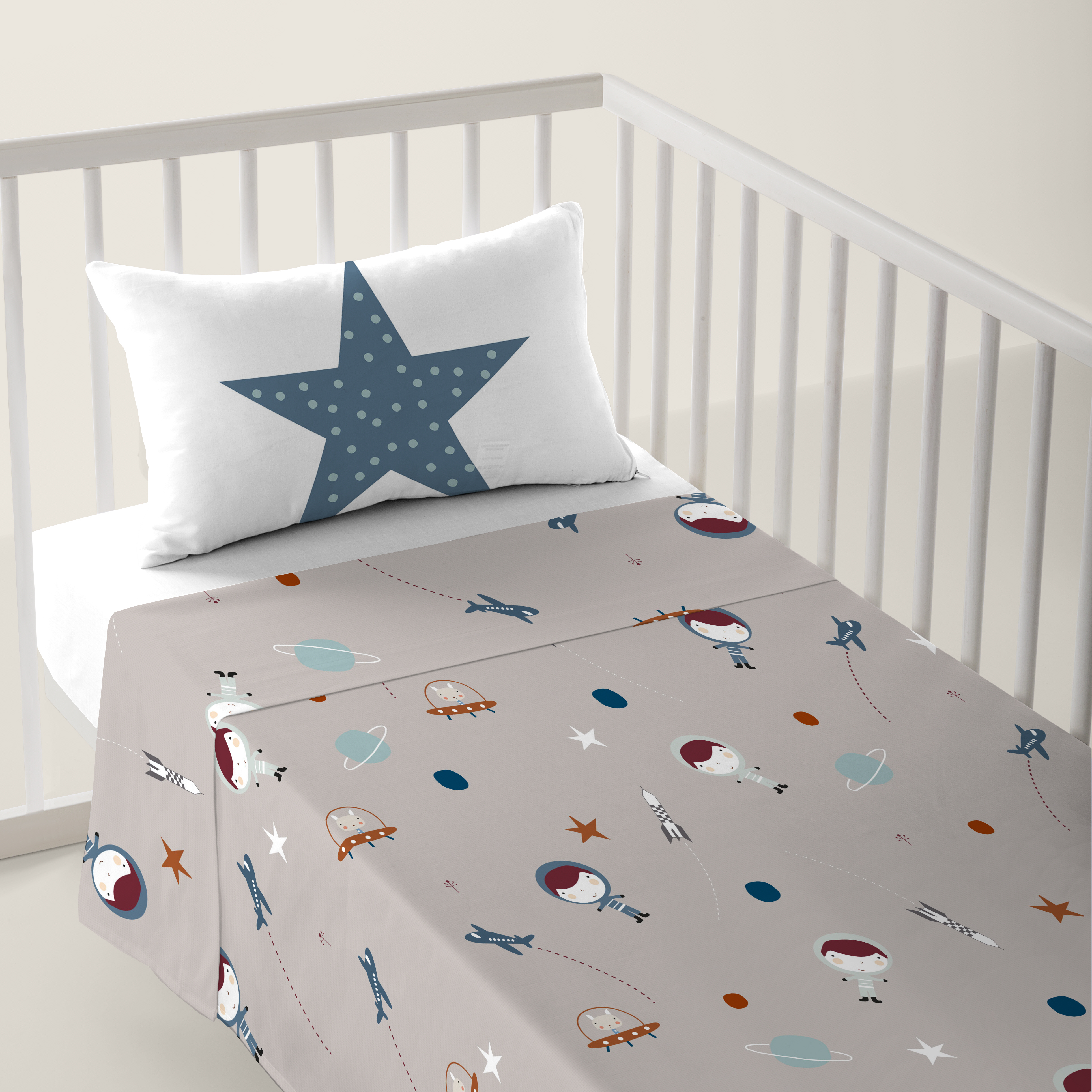 HACIENDO EL INDIO - Juego de Sábanas Cuna Estampado 100% Algodón - Juego de 2 Piezas Incluye Sábana Encimera y 1 Funda de Almohada - 100x130/120x180 cm - 27 Modelos Disponibles - Fabricado en España