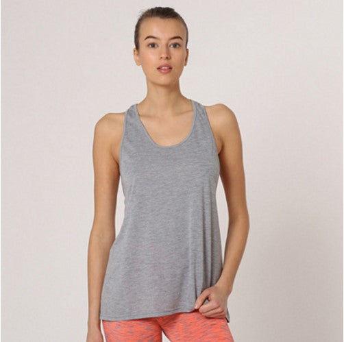 Camiseta deportiva mujer, top sin mangas, tirantes cruzados, espalda aireada, transpirable, gym, fitness, yoga, ligera, efecto transparente, modelo P40156, color gris, talla L, cómoda, versátil ✅Entrega 24/48h