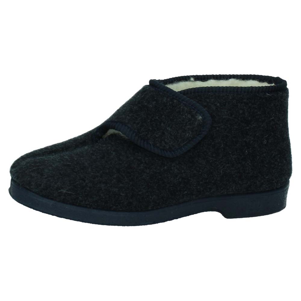 Zapatillas Casa marca DOCTOR CUTILLAS para mujer en color marino. ZAPATILLAS BOTÍN