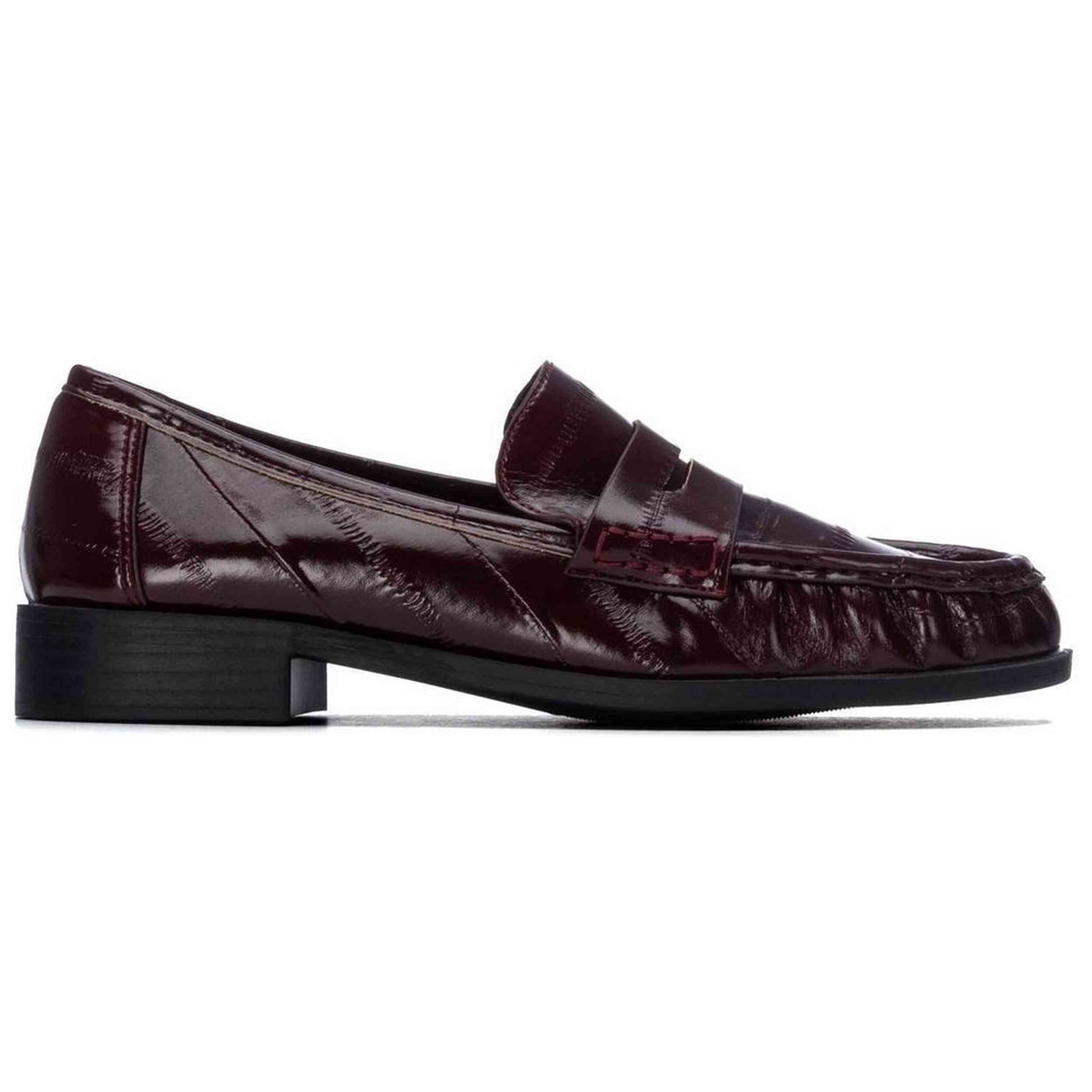 Zapatos Xti modelo 146430-BURDEOS para Mujer en color Rojo
