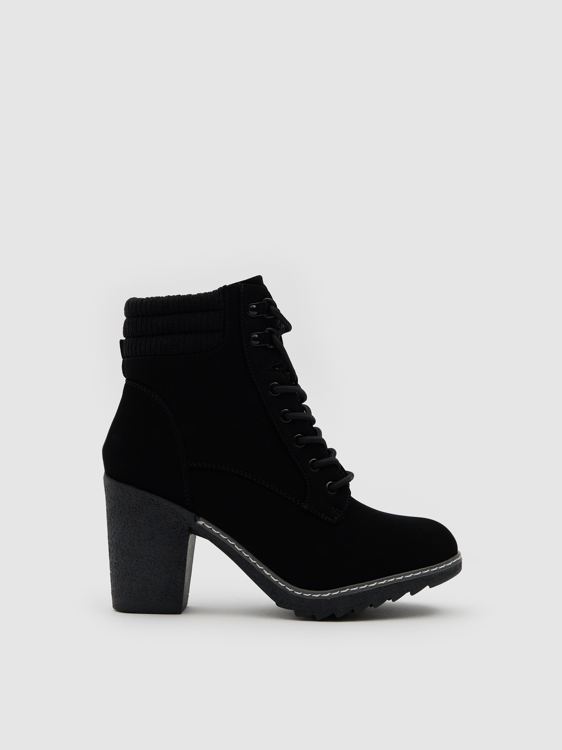 Botines de tacón ancho de 8,5 cm y plataforma de goma con cordones y cierre de cremallera con cuello combinado INSIDE
