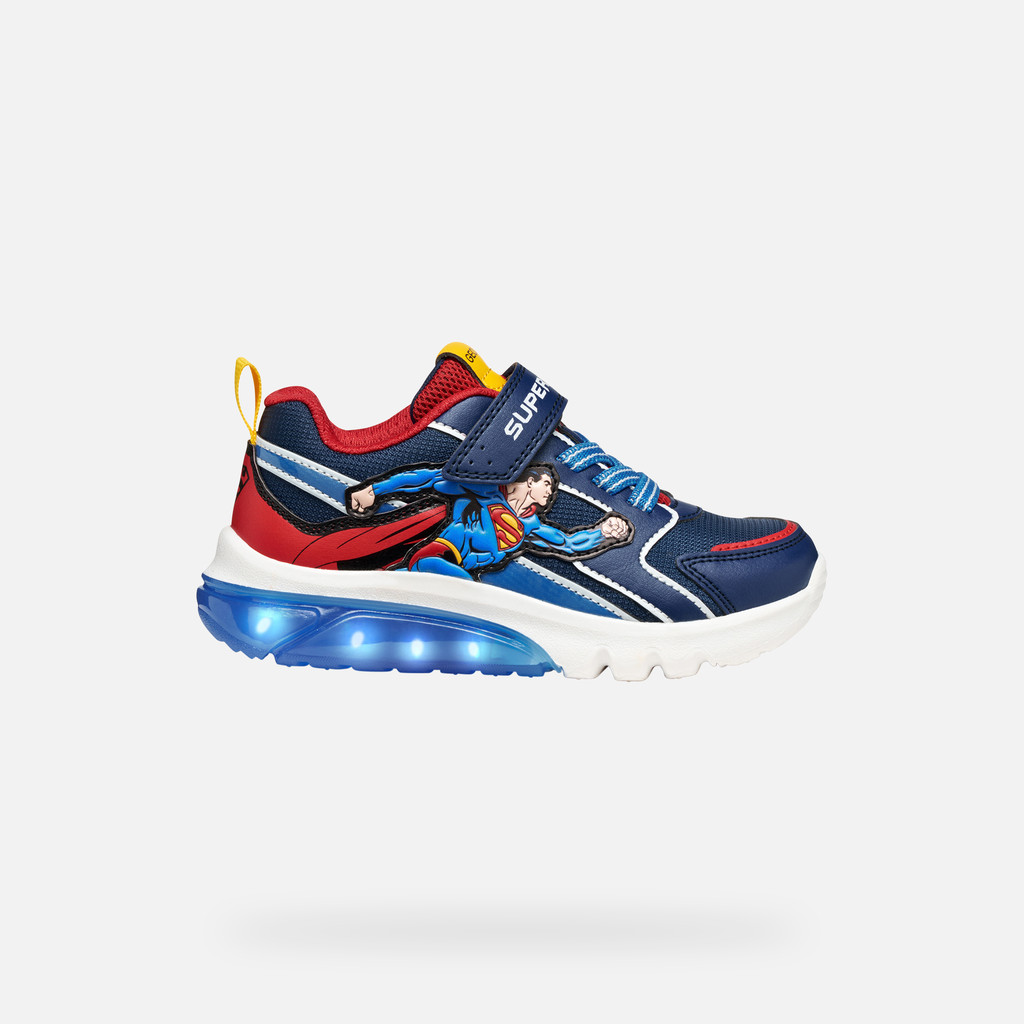 Zapatillas deportivas GEOX con luces para niño, modelo Superman - Calzado infantil con tecnología de iluminación