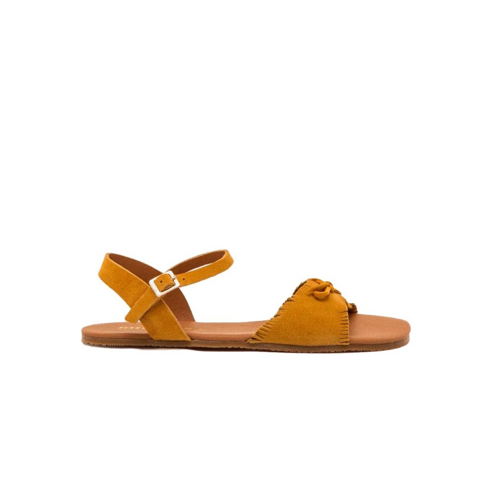 Calzado Femenino Mustang Modelo 55975 en Mostaza - Ideal para Mujer Moderna