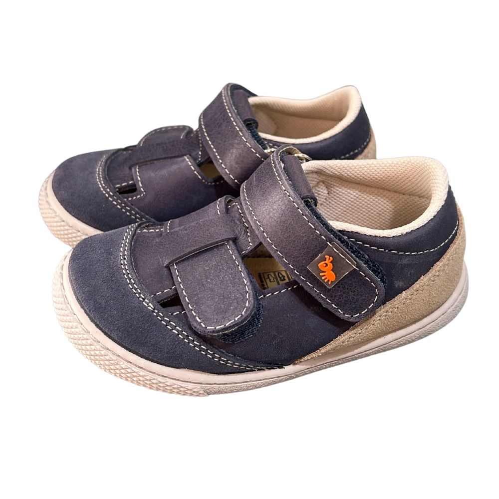 Sandalias marca Vul Ladi modelo 8192-354 para niño en color marino