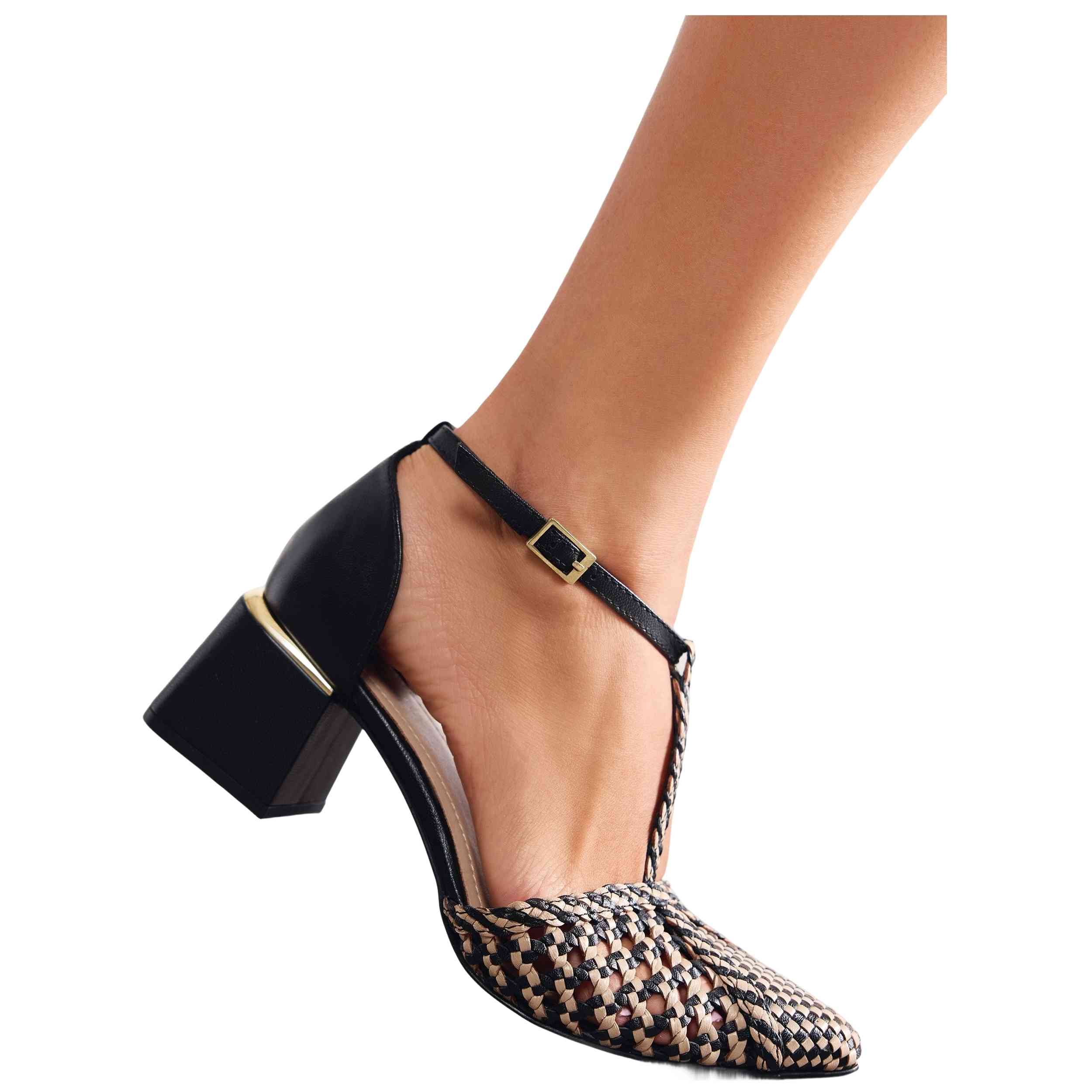 Nan Gioseppo modelo 76184 Boyne en color Negro