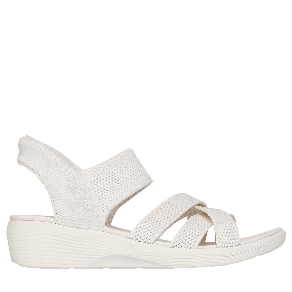 Cómoda Sandalia de mujer Skechers SLIP-INS ARYA - COOLING OFF tejido ofwhite ajustable. Skechers Hands Free Slip-ins® Sistema Heel Pillow para calzar sin manos. Altura Tacón bajo (1-3 cm) Referencia 163524-OFWT