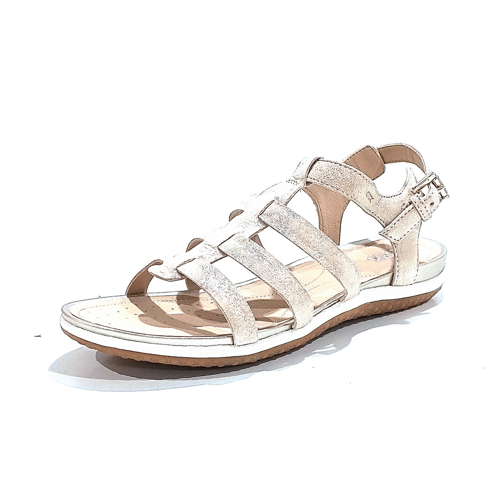 Sandalias Geox modelo D72R6A en color Beig