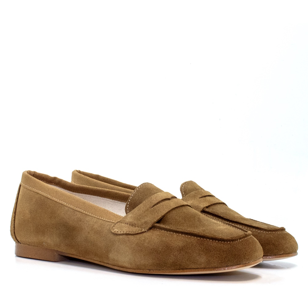 Mocasín Ocean-1 Serraje Whiskey para Mujer de Helene Rouge: Elegancia y Confort en Cada Paso con Artesanía Española, Suave Piel Serraje y Diseño Sofisticado para Estilos Versátiles. Zapato Plano en To