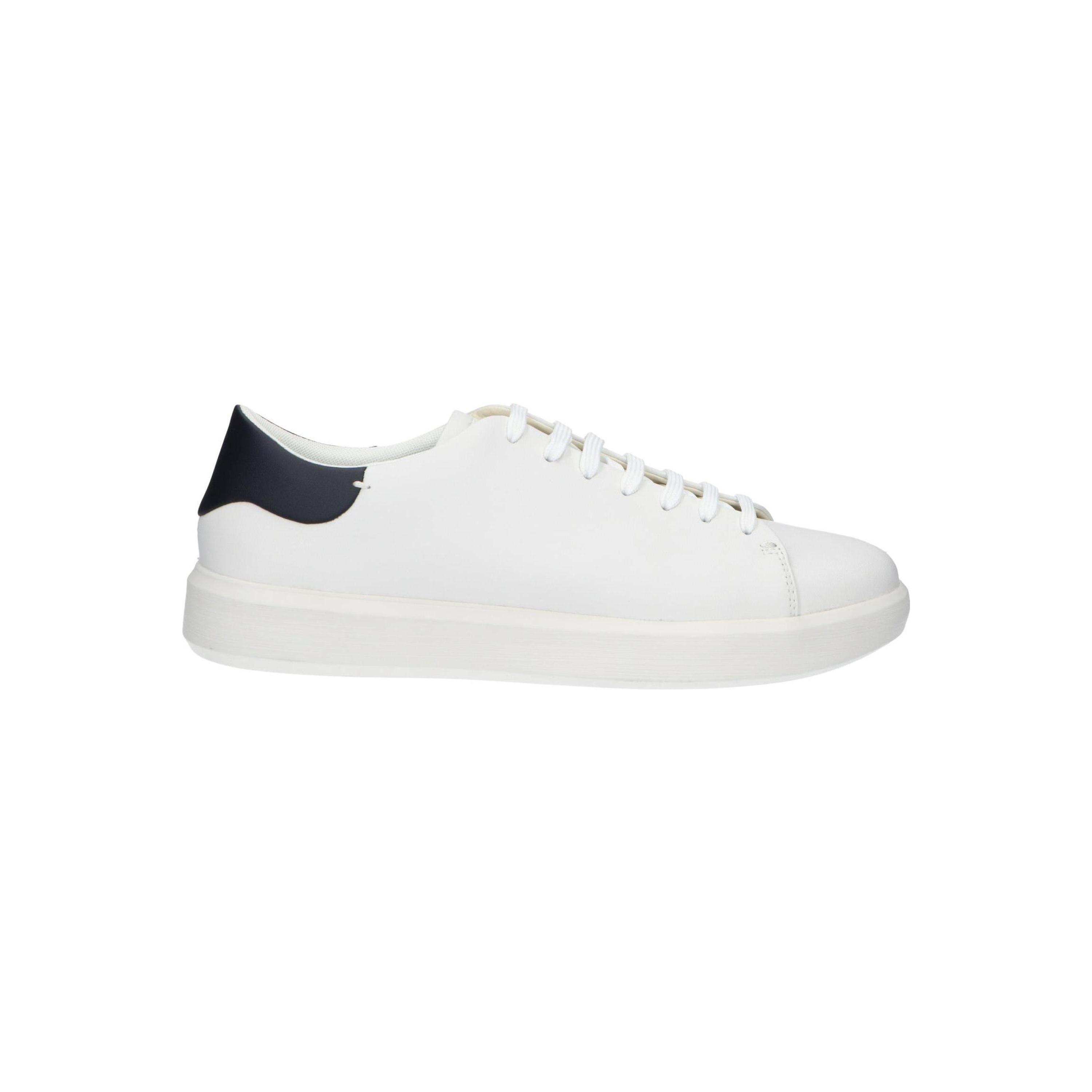 Geox men's casual sneakers in white, made of leather with a textile lining and rubber sole, breathable and comfortable for walking, perfect for autumn-winter; ideal men's sneakers for casual wear and everyday use.