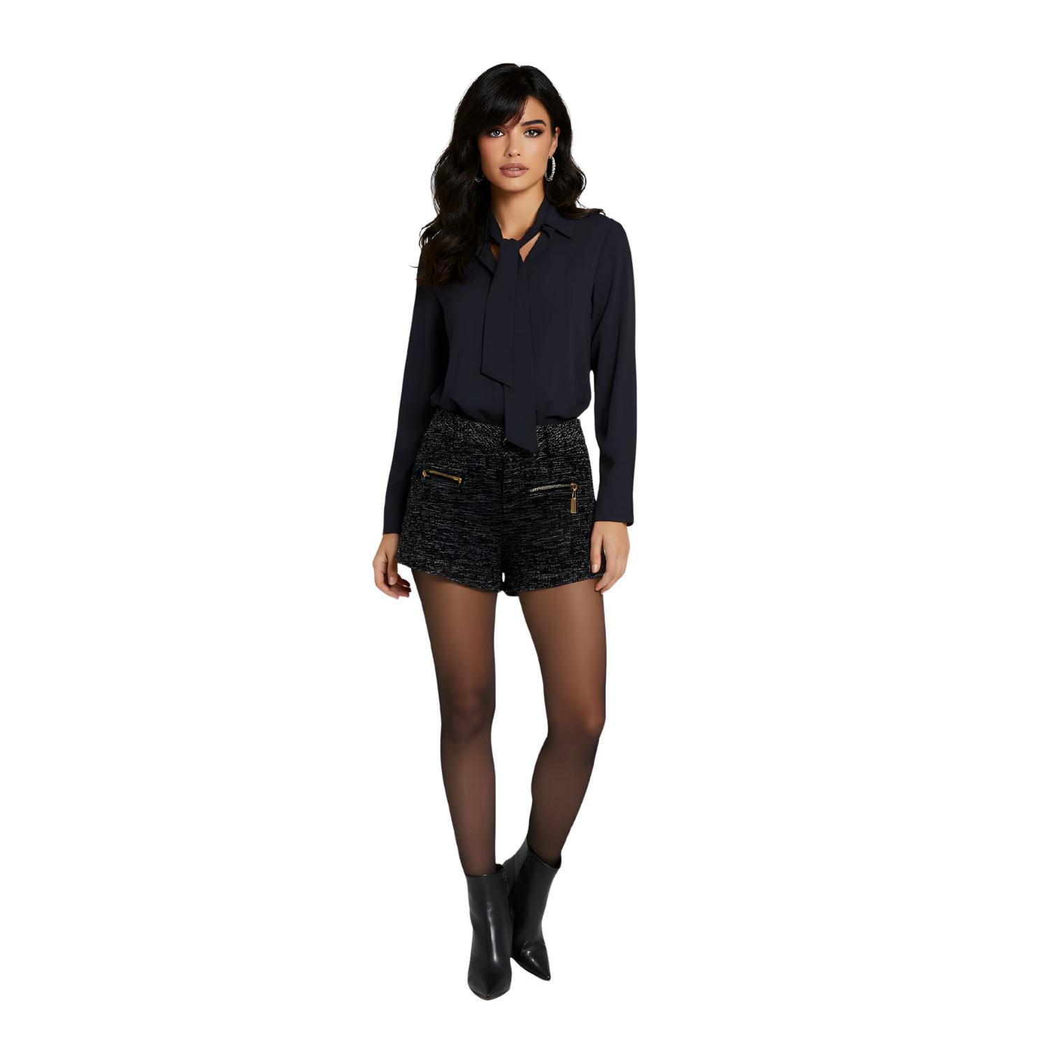 Short de tejido tweed con cierre de cremallera y botón y bolsillo delantero con cremallera. Elegante, cómodo y fácil de combinar- REF : 23817