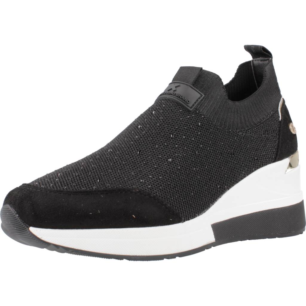 Zapatillas deportivas de Mujer Marca Xti Modelo 142418x