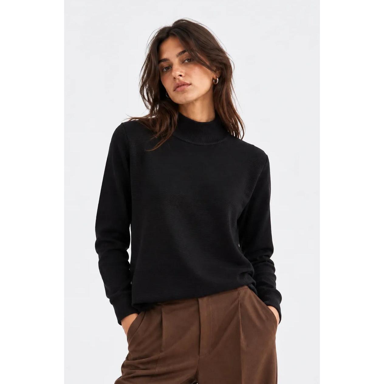 Compañia Fantastica Jersey Mujer Cuello Alto Negro