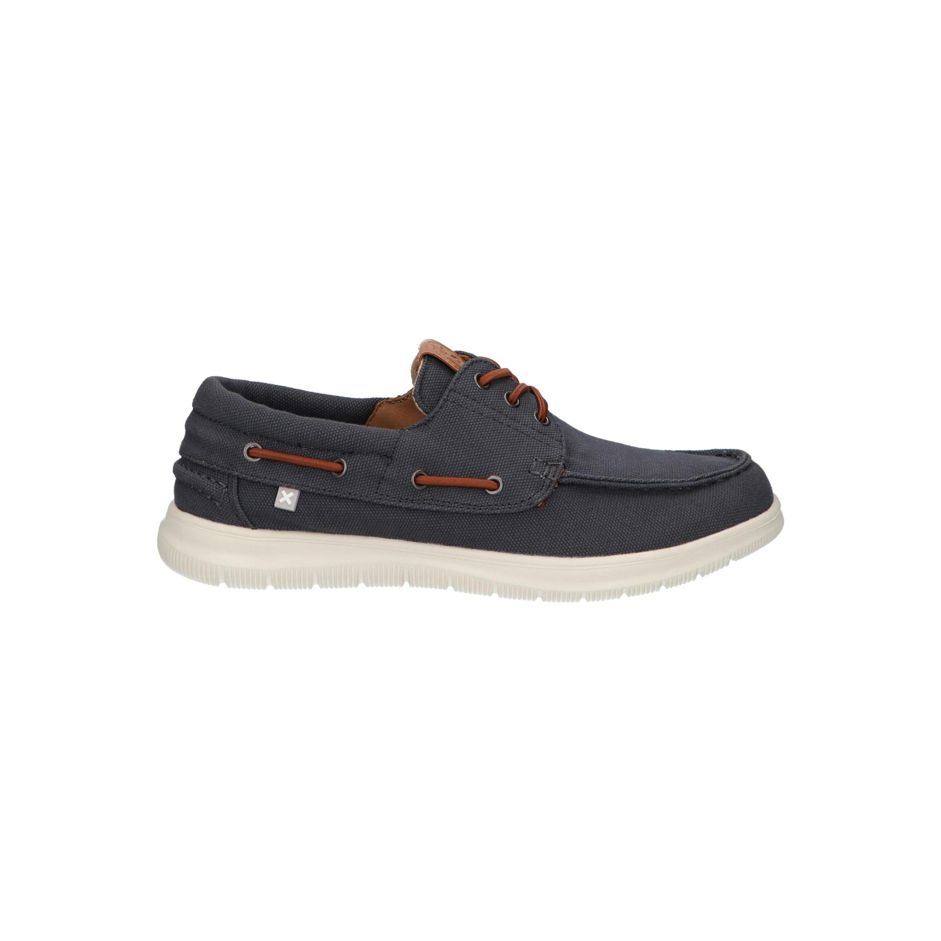 Xti men's boat shoes in blue