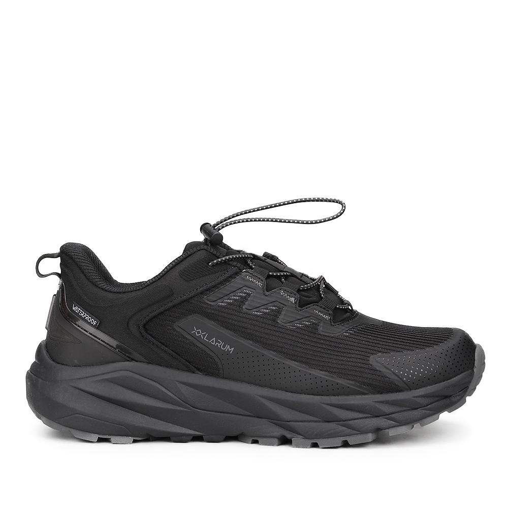 Zapatillas de Hombre Larum - Parte superior está confeccionada con materiales combinados: la malla ligera y transpirable (mesh) proporciona