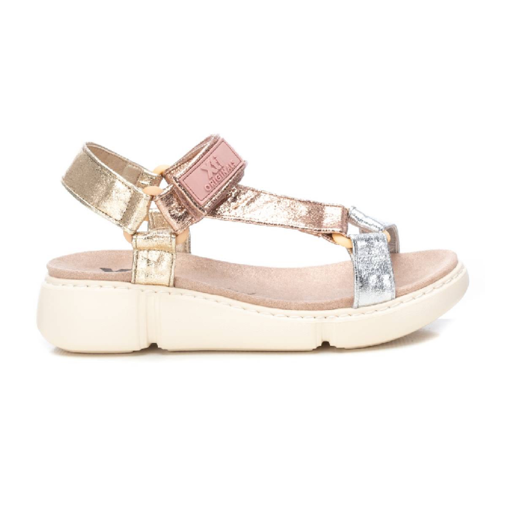 Shoes Sandalias marca Xti para mujer en color beig