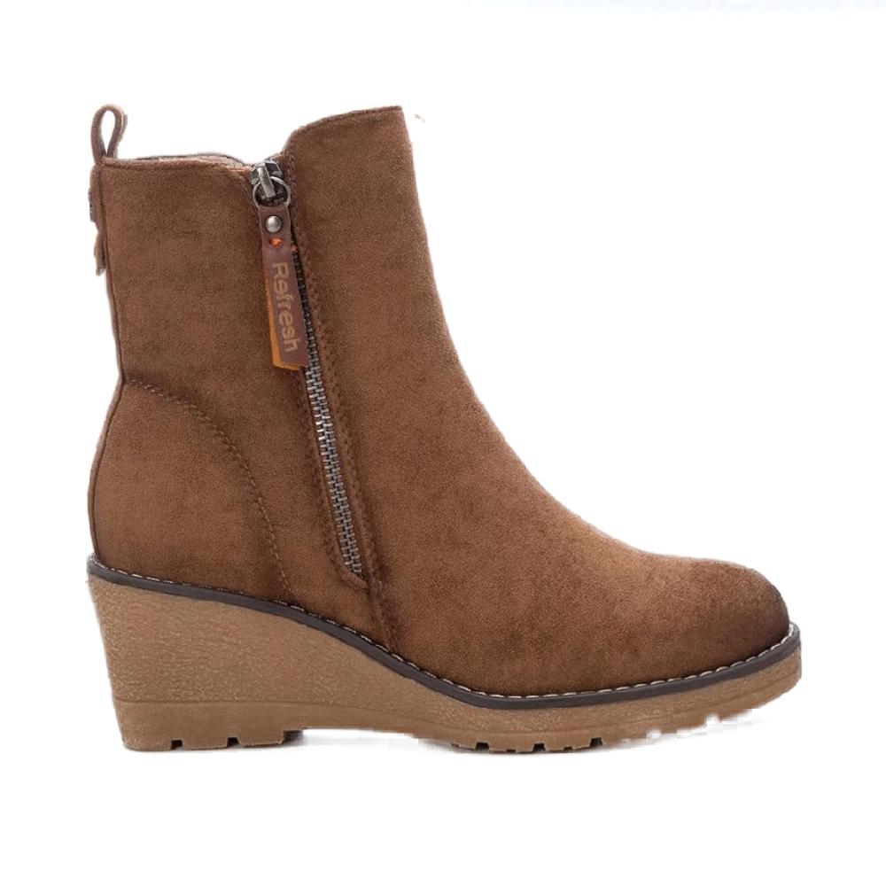 Shoes Botas-Botines marca Refresh para mujer en color camel