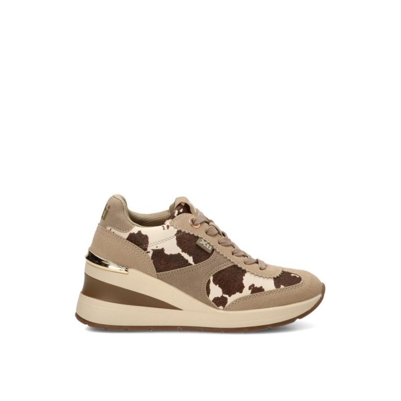 Zapatillas Casual Xti - Mujer - Cuña Media - Modelo 146367 - Color Beige