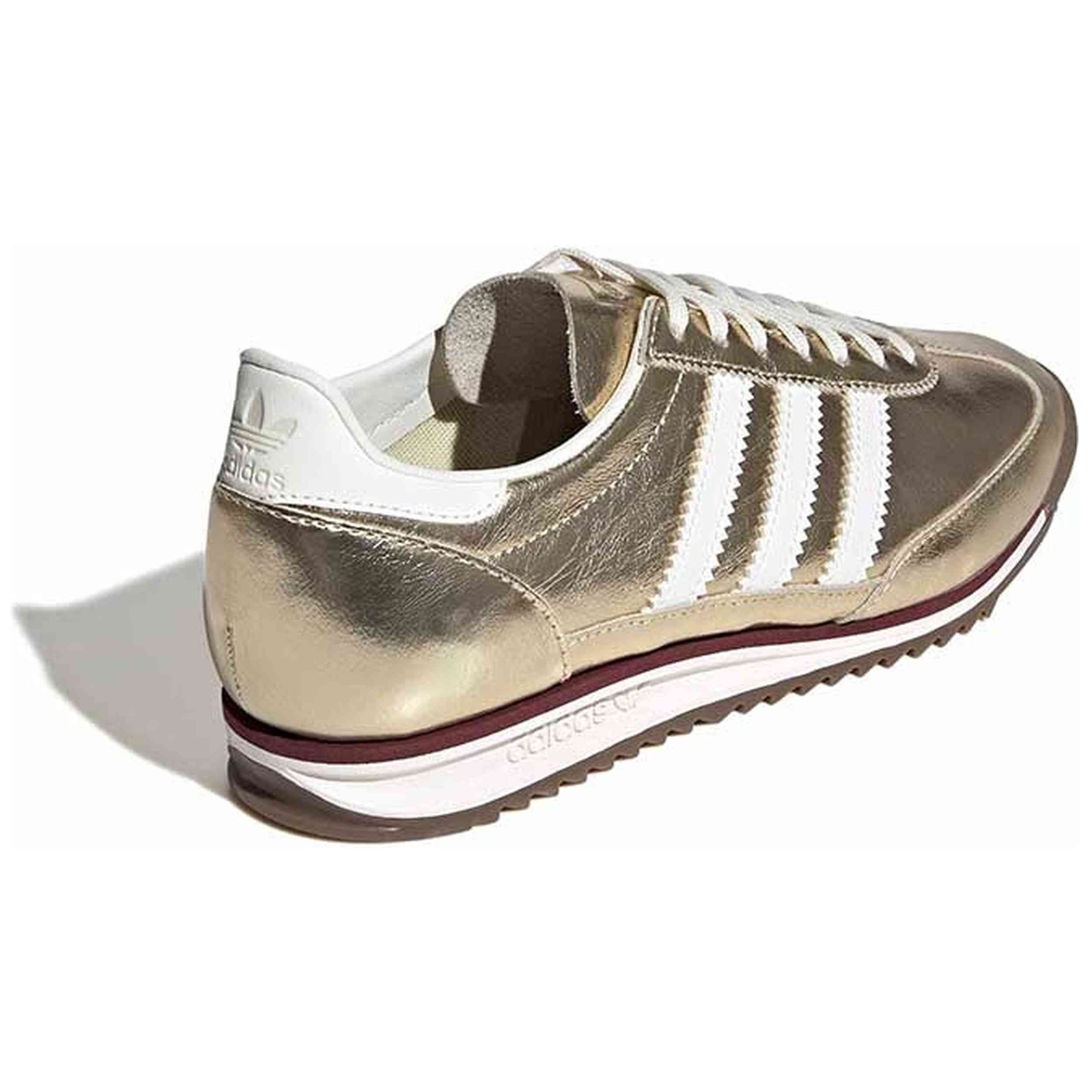 Zapatillas Adidas modelo SL 72 OG "Gold Met./Owhite/Shared" para Mujer en color Dorado
