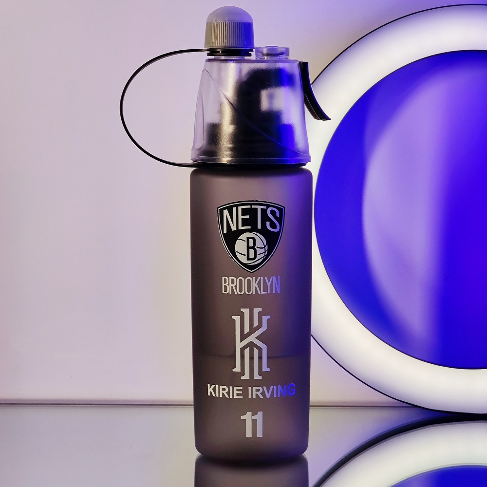 Botella Deportiva con Boquilla de Spray - Cantimplora Antigolpes de Gran Capacidad para Exteriores (Verano/Material Plástico)--600ml