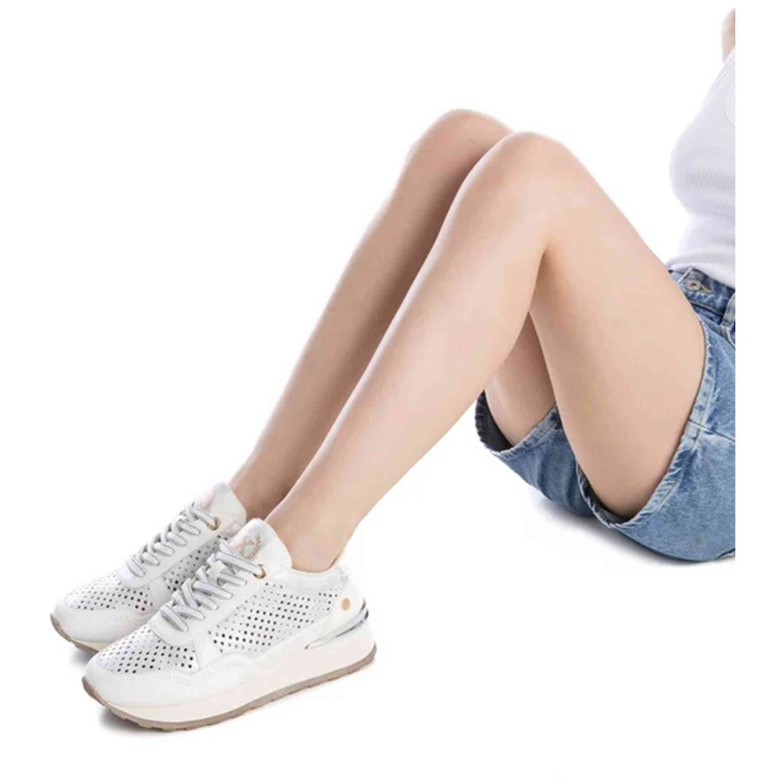 Zapatillas Xti modelo 070-973808 para Mujer en color Blanco