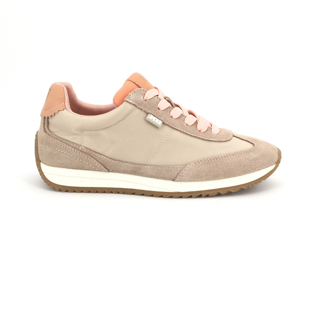Deportivo Xti para mujer, mod.145209, Deportivo cordón ajustable suela caramelo
