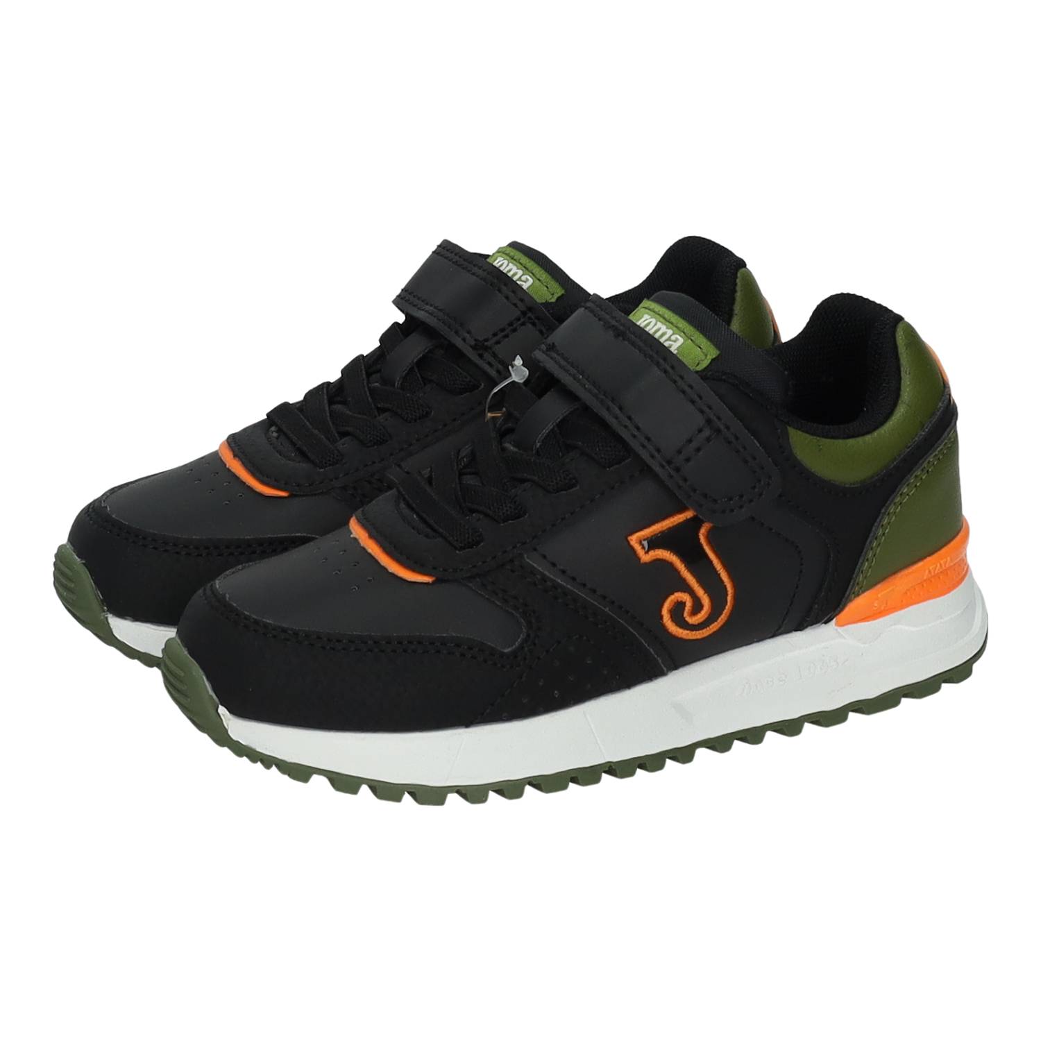 Deportivos marca JOMA para niño en color verde. Deportivas JOMA Tornado niño color verde y negro con cierre de cordones y suela antideslizante