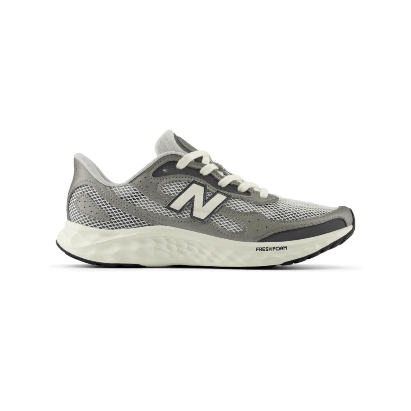 Zapatillas new balance fresh foam arishi v4 gris de hombre.