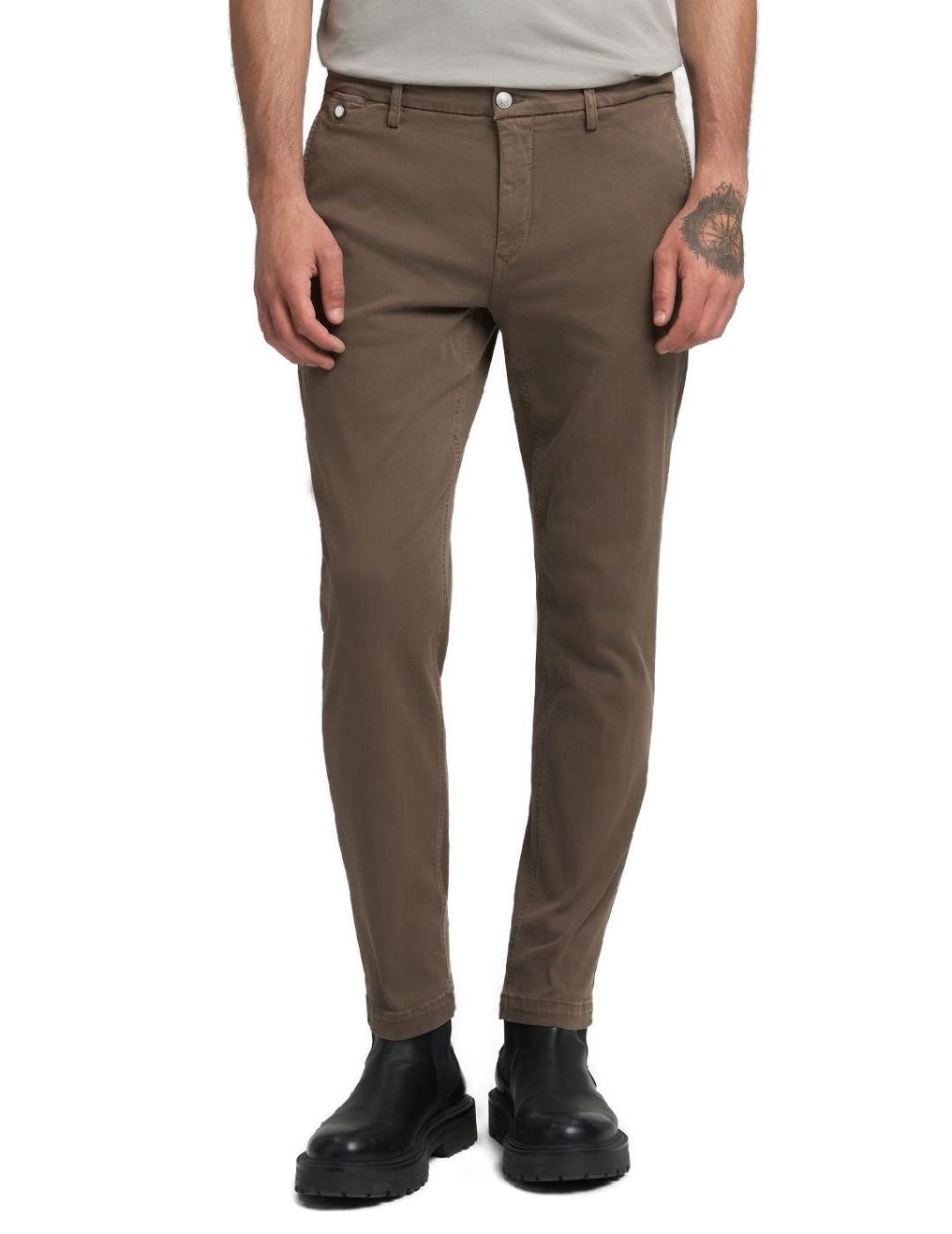 Pantalón chino Replay Zeumar marrón slim para hombre