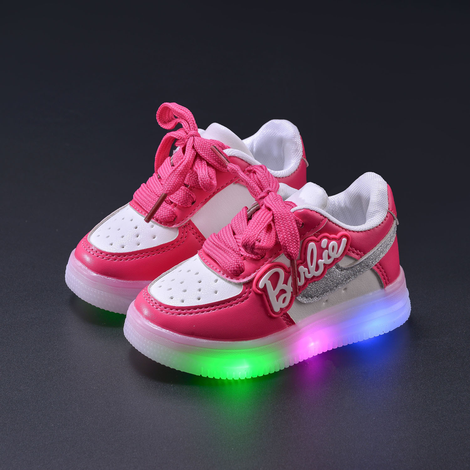 CA Zapatos luminosos con letras para niñas, nuevos zapatos deportivos de suela suave para niñas de primavera, zapatos casuales y ligeros.