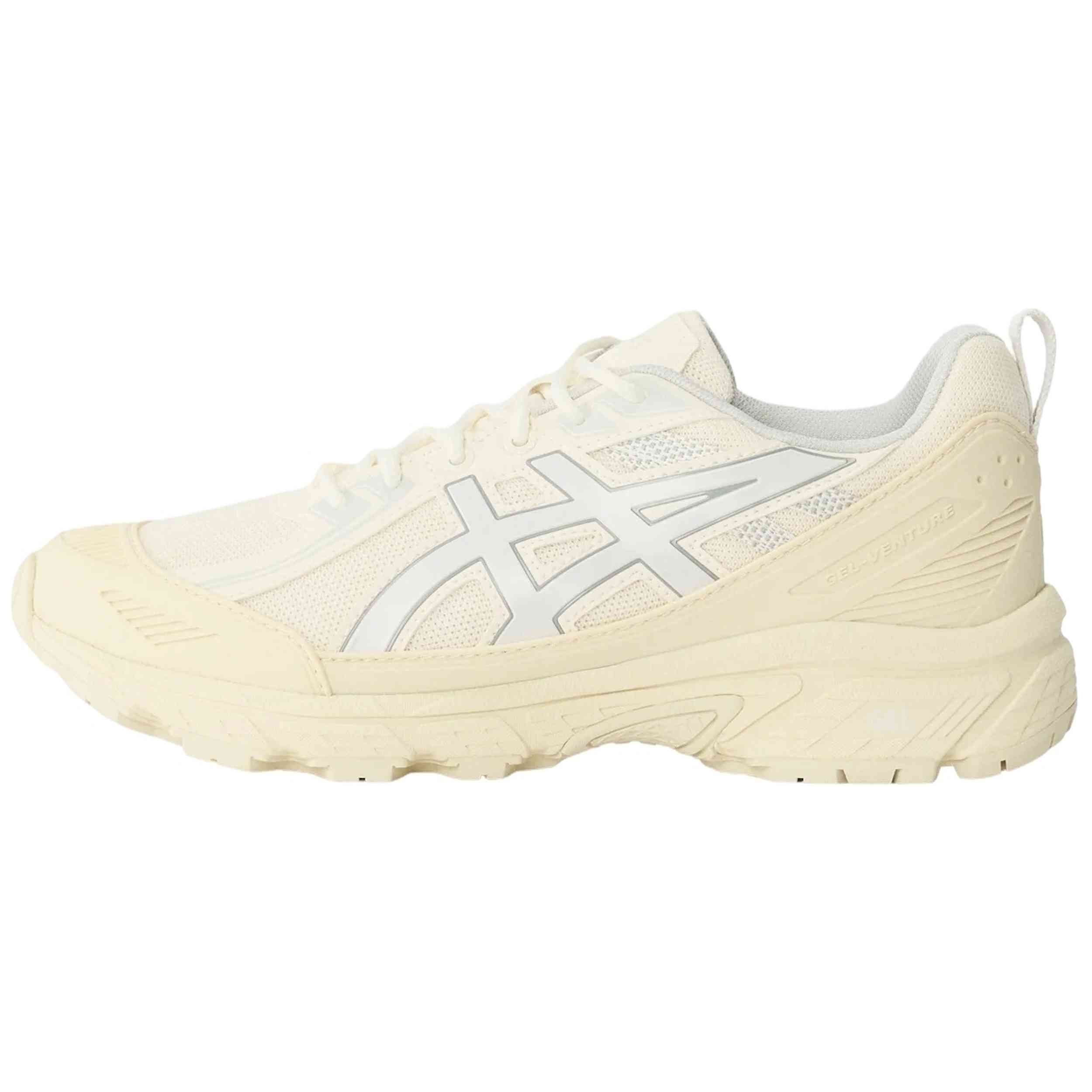 Zapatillas Asics modelo GEL-Venture 6 Shield para Hombre en color Beige