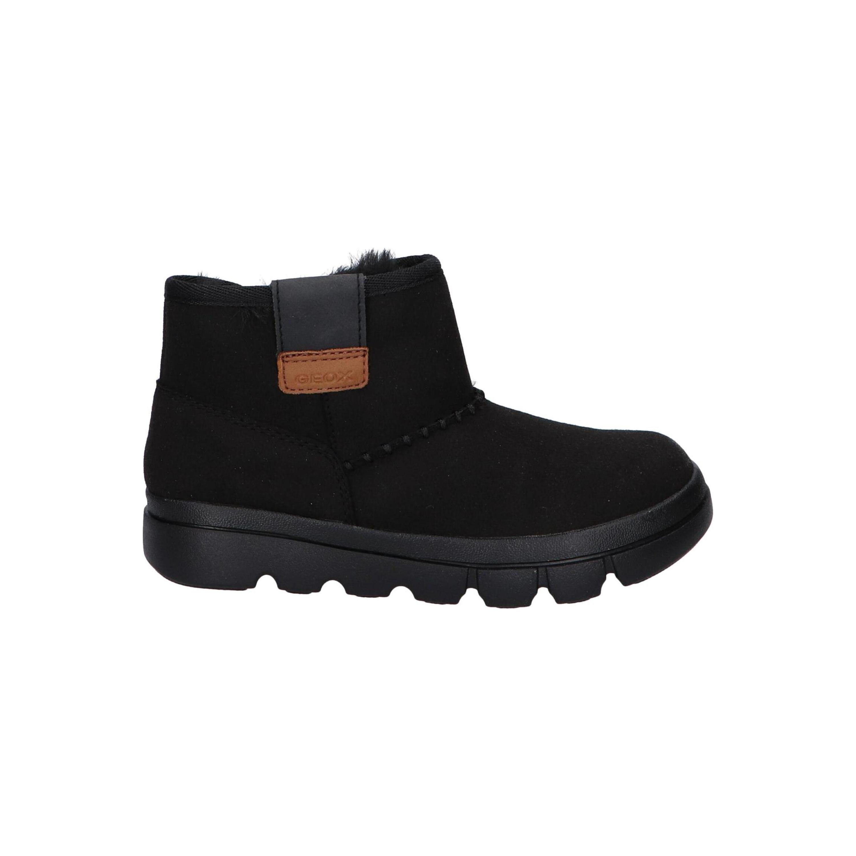 Geox girl's boots in black, synthetic leather, side zipper closure, closed toe, ideal for autumn-winter season, durable and comfortable girl boots made in Vietnam. Perfect choice for girl's winter boots.