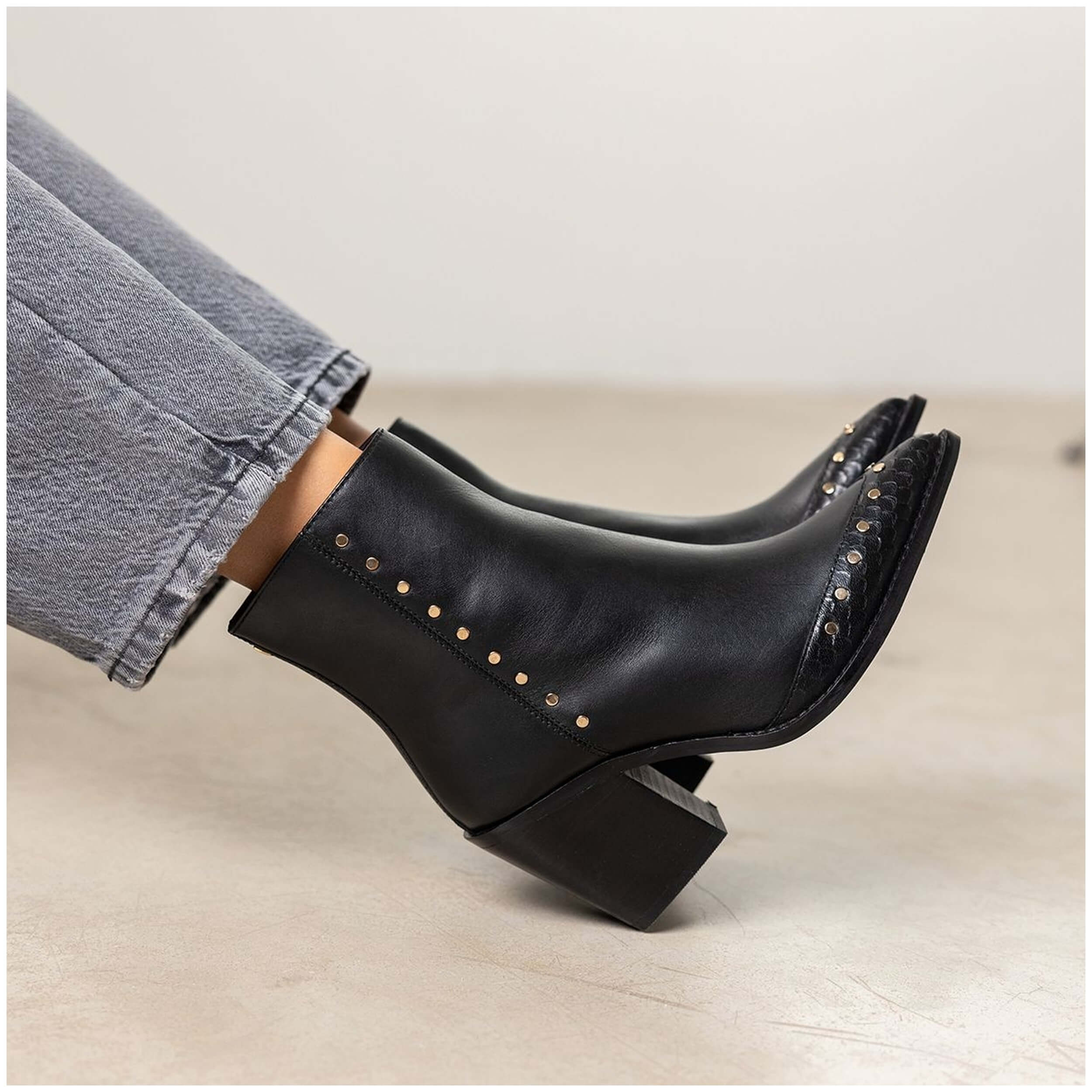 Botas marca Gioseppo modelo 73577 para mujer en color negro