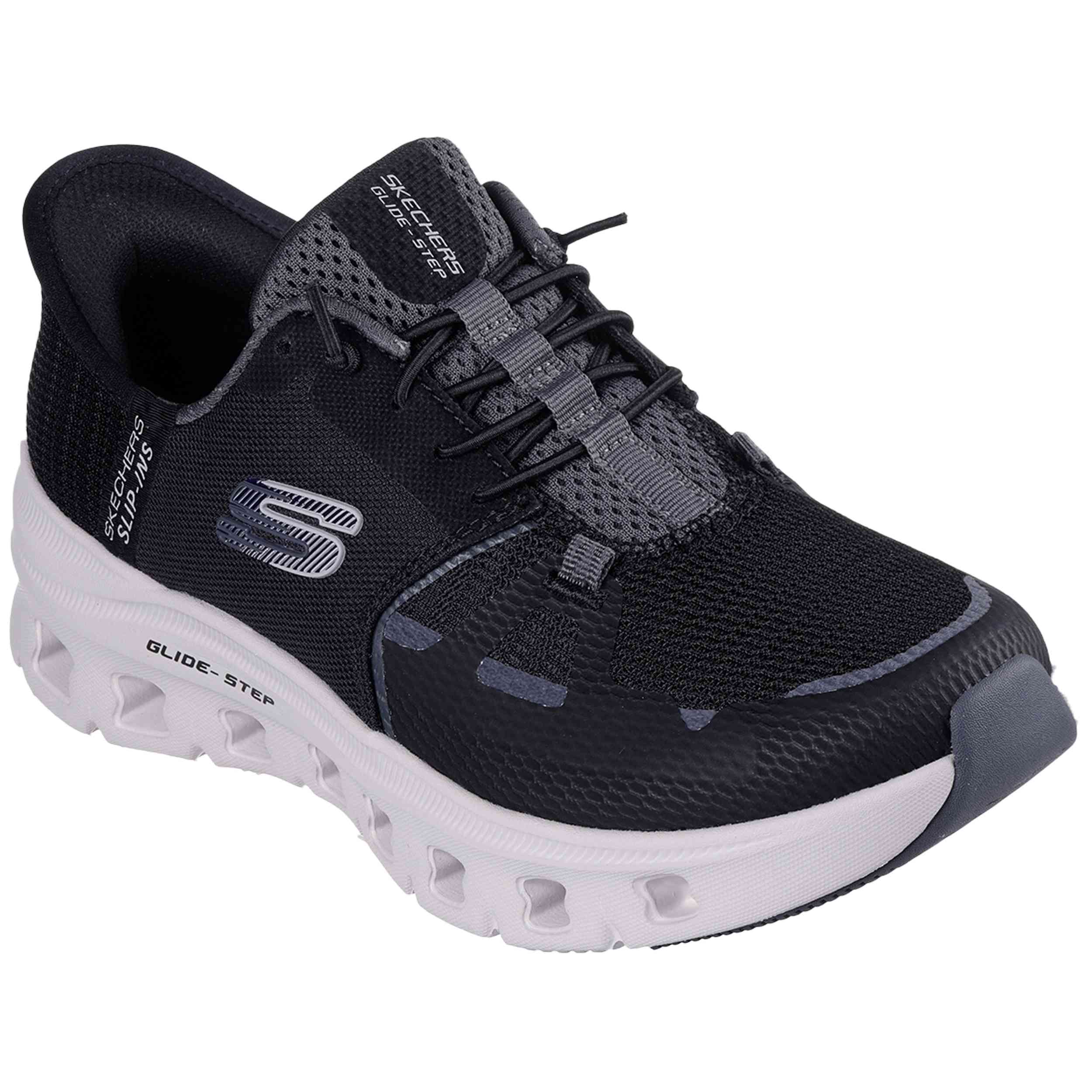 Calzado Skechers modelo Glide-Step Pro en color Negro