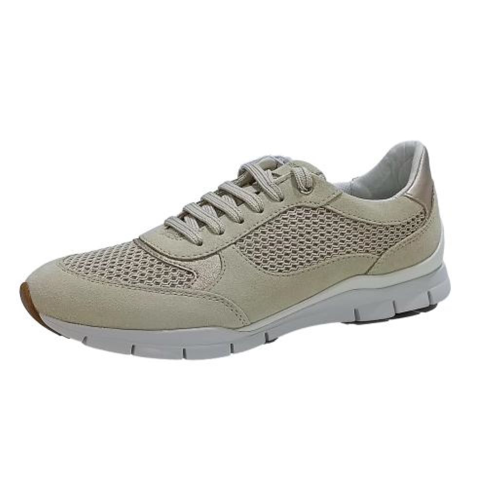 Shoes Deportivo marca Geox modelo D35F2A para mujer en color beig