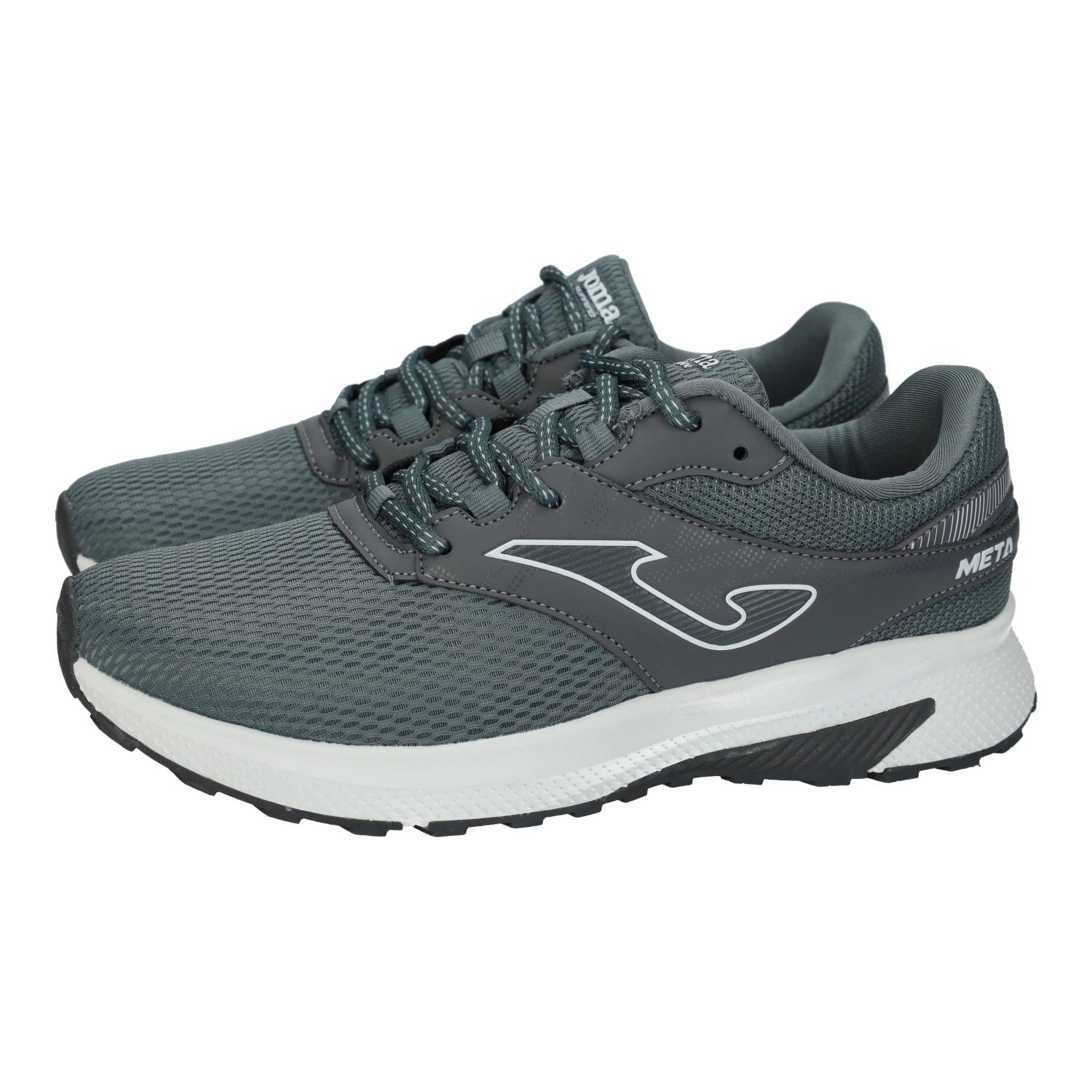 Deportivos marca JOMA para hombre en color gris. Zapatillas Joma para hombre, deportivas gris oscuro, transpirables y con suela amortiguadora.