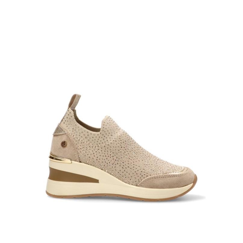 Zapatillas Casual Xti - Mujer - Cuña Media - Modelo 144385 - Color Beige