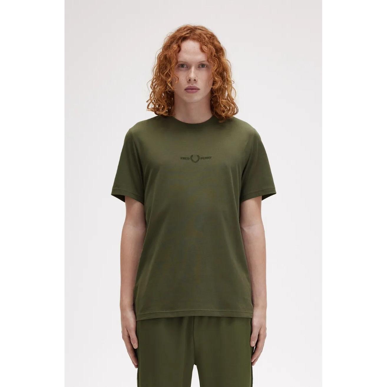 Fred Perry Camiseta Hombre Logo Bordado Verde     Camiseta hombre