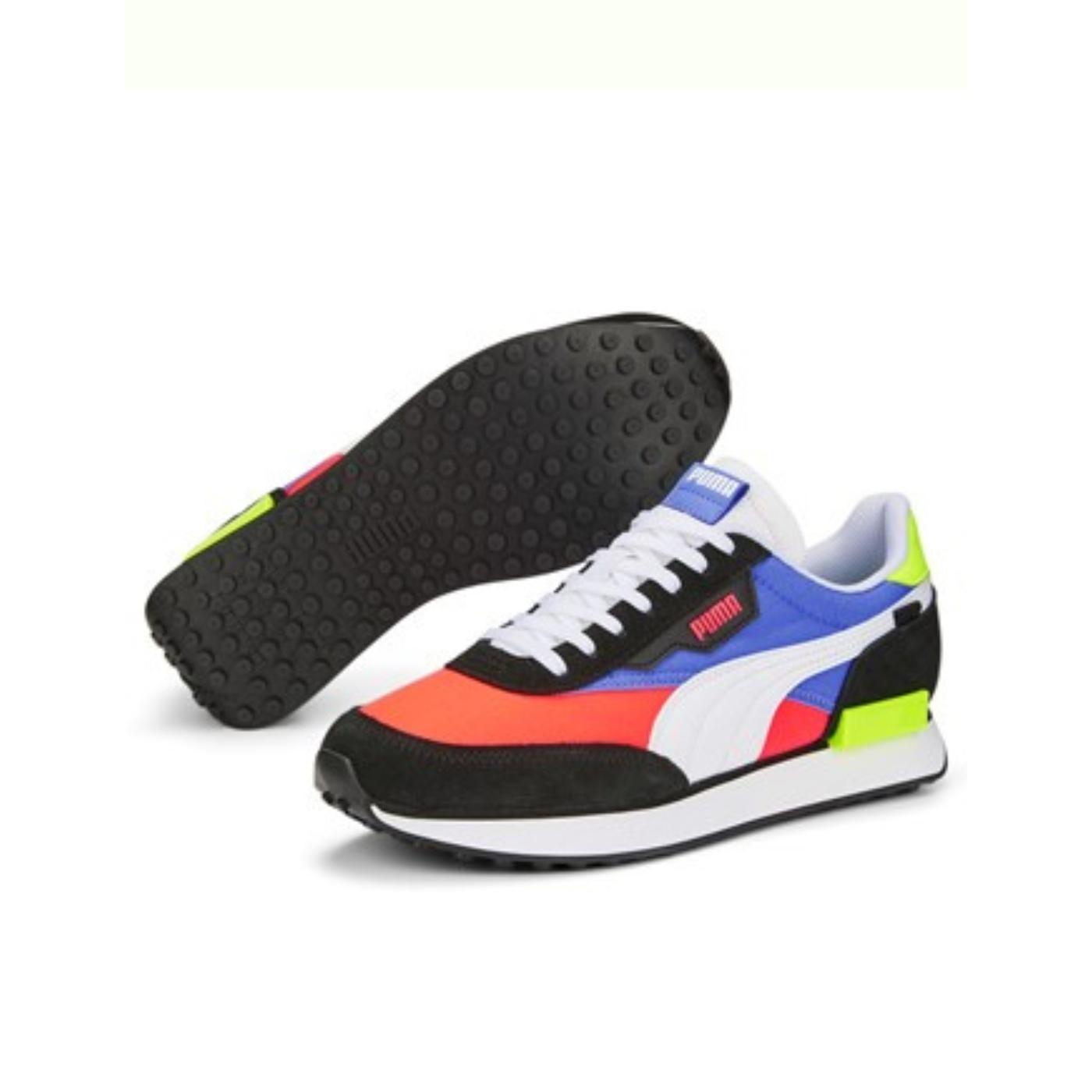 Zapatillas puma future rider play on sd negro rojo.