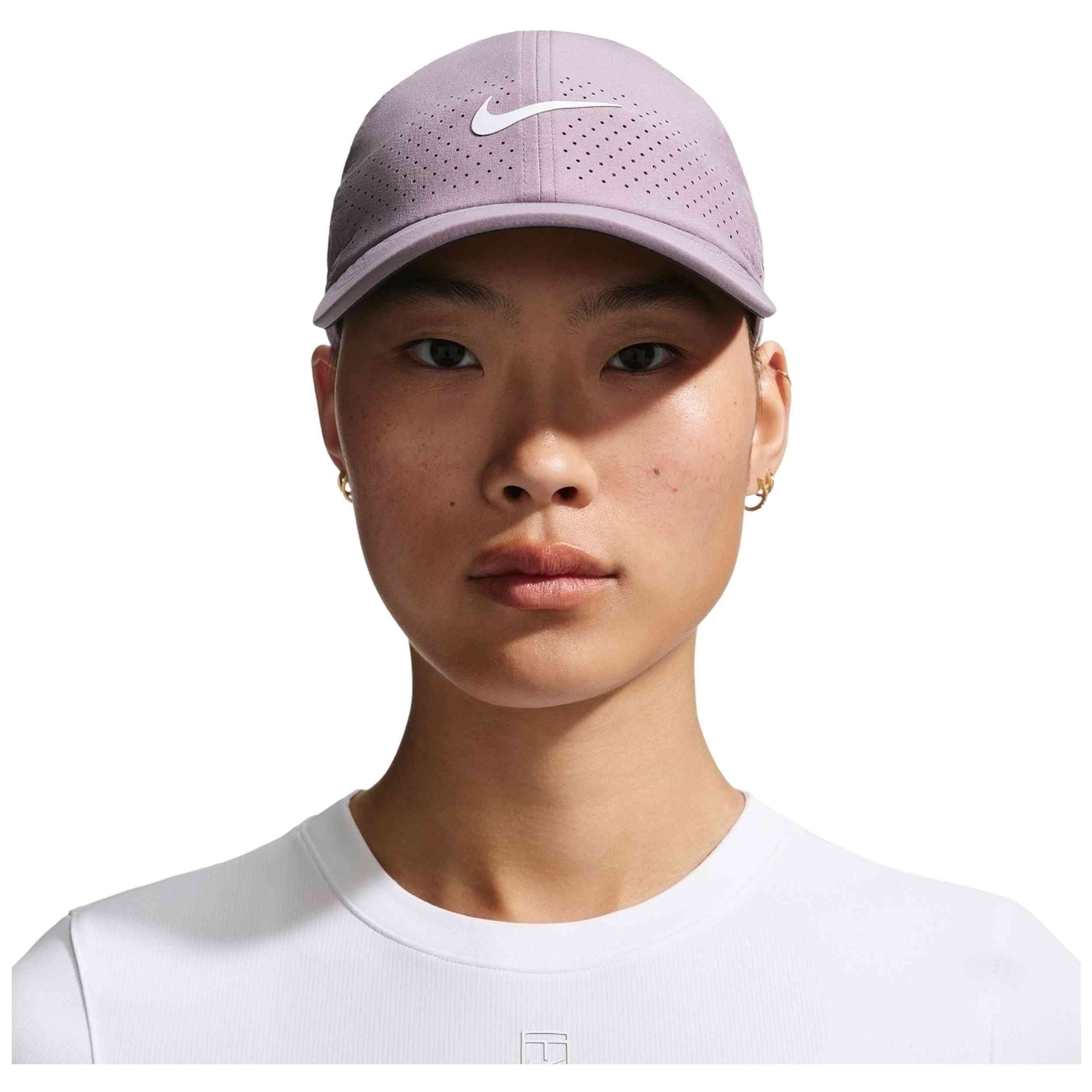 Gorra Nike Dri-Fit Adv Club Nike en color Vio