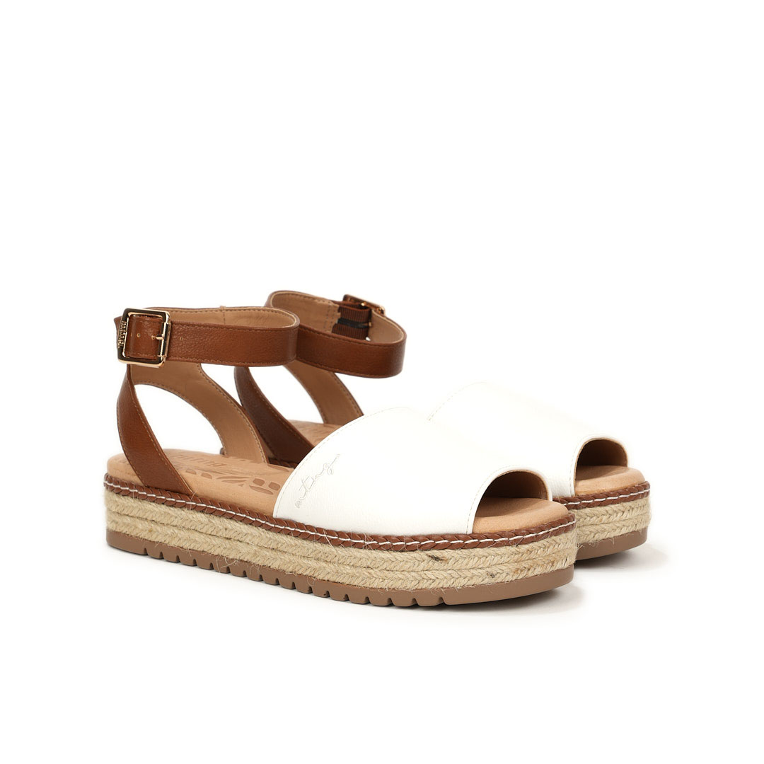 Sandalias Mustang en color Blanco