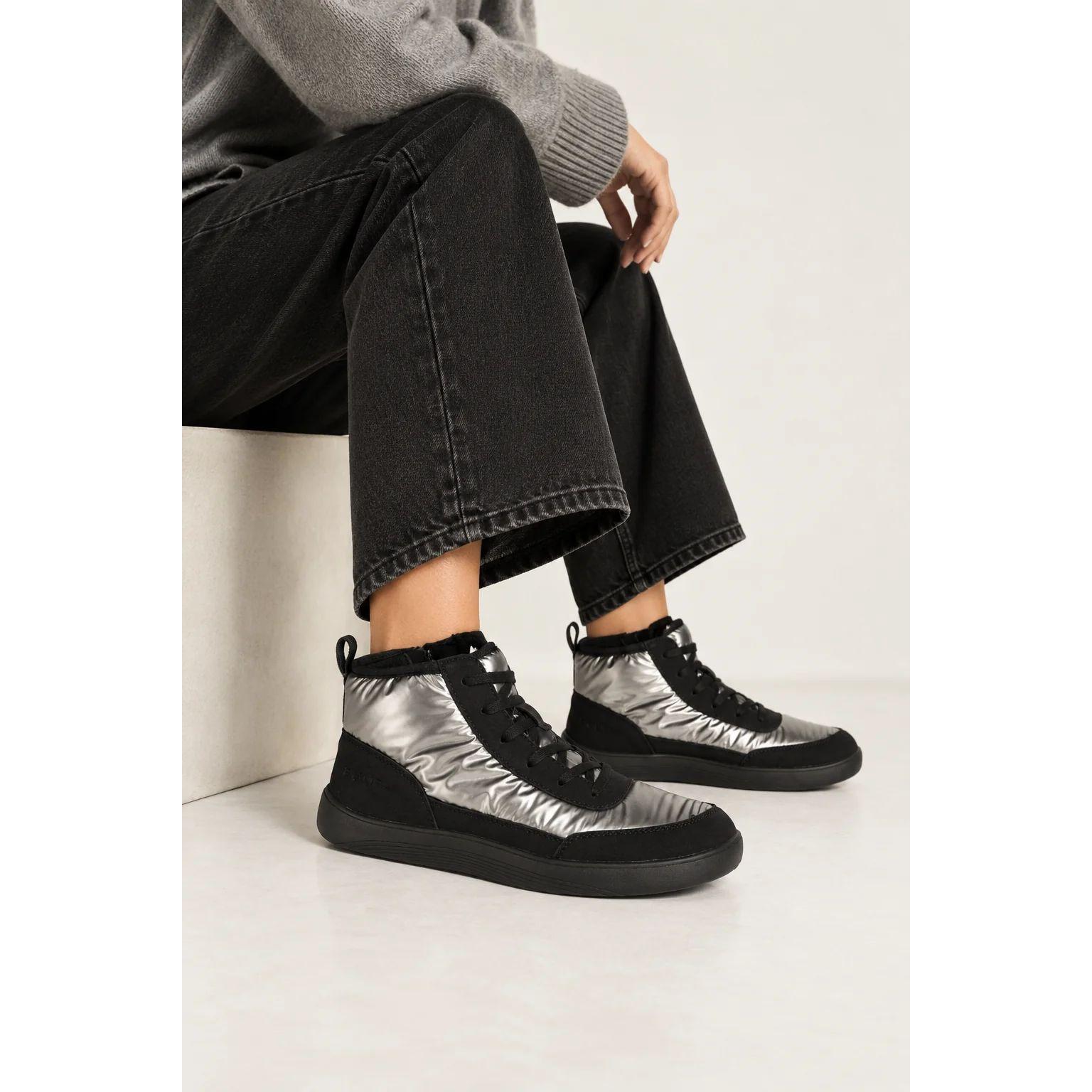 ZAPATILLA BAREFOOT NEGRA DE MUJER CON DETALLES METALIZADOS | 2702 Negro