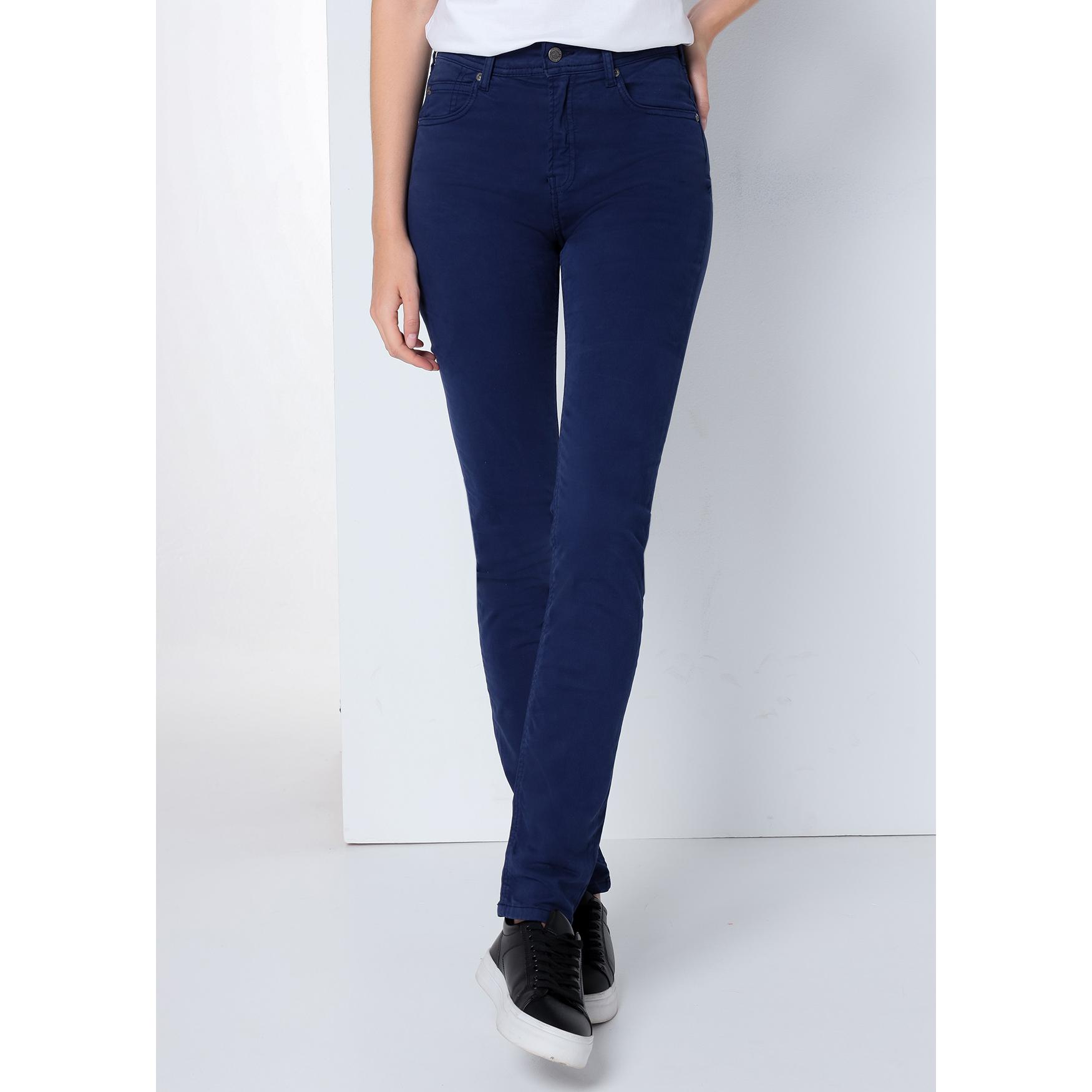 CIMARRON - NOUFLORE HELOISE - Pantalon color - Slim - Tiro medio- Tallaje en Pulgadas