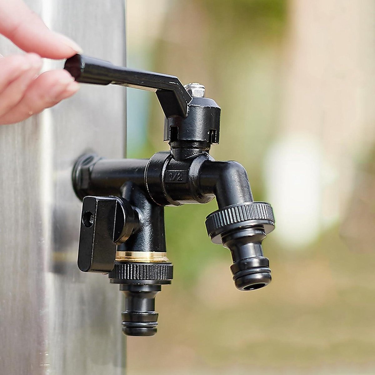 Grifo exterior de jardín de 3/4 de pulgada, color negro, con válvula de bola de doble descarga - Grifo de agua resistente a las heladas