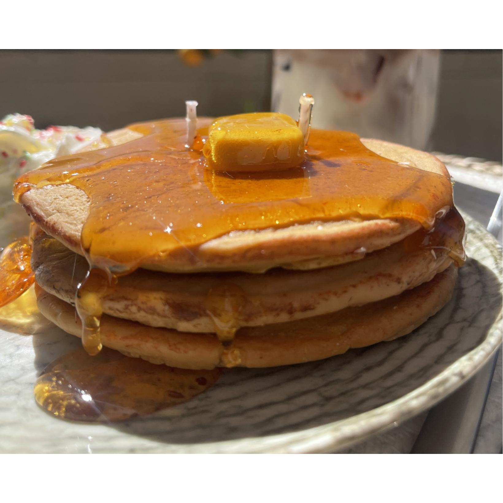 ZAYA Vela en forma de Tortita Pancake Realista 130 g – Vela Decorativa Artesanal Aroma Café o Caramelo, Regalo Original para Hogar